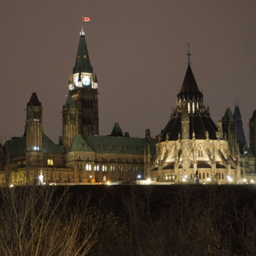 Politique | Un Parlement équilibré